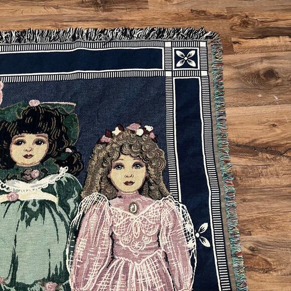 Chatham Vintage Collectors Porcelain Dolls Woven Throw Blanket - Picture 5 of 6